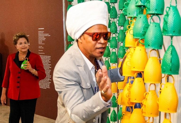 Instrumento criado por Carlinhos Brown foi colocado na "lista negra" da Fifa