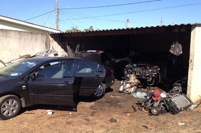 Toyota Corolla do tribunal era um dos poucos carros inteiros