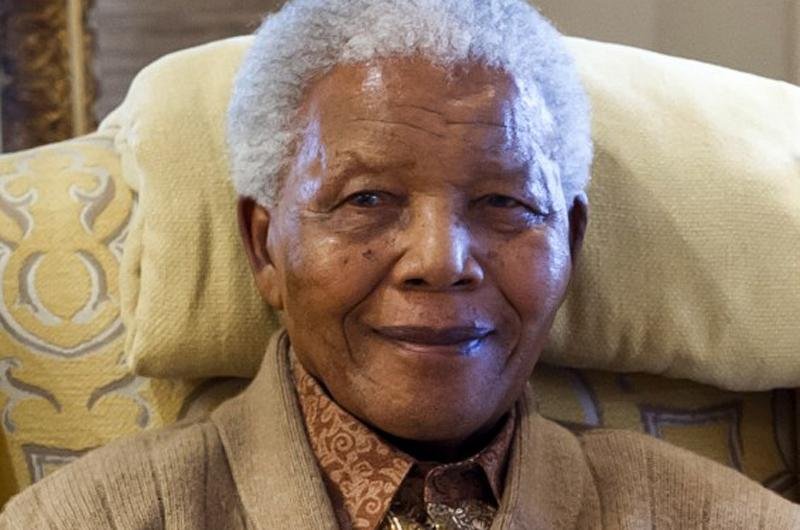 Ex-presidente da &Aacute;frica do Sul deu sua autoriza&ccedil;&atilde;o para o filme e assistiu a agulmas cenas