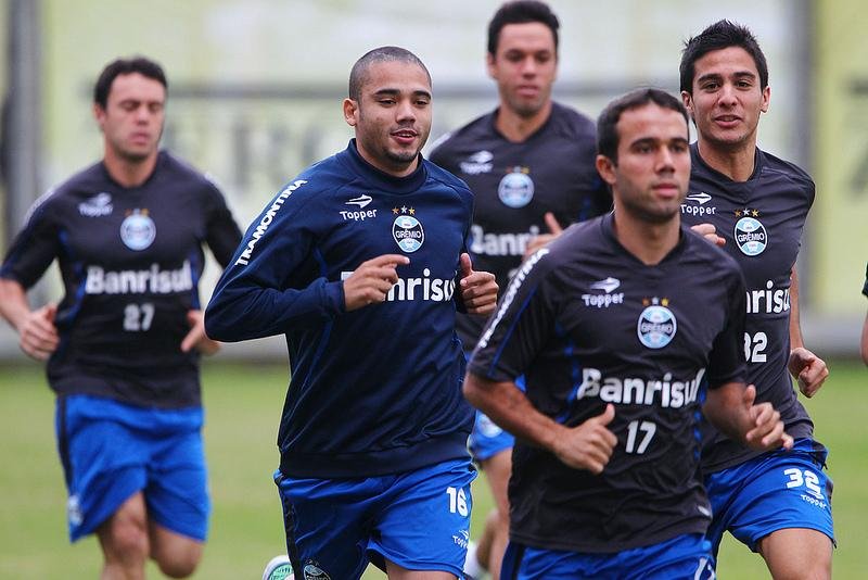 Presen&ccedil;a do volante contra o Santos vai depender dos trabalhos durante a semana