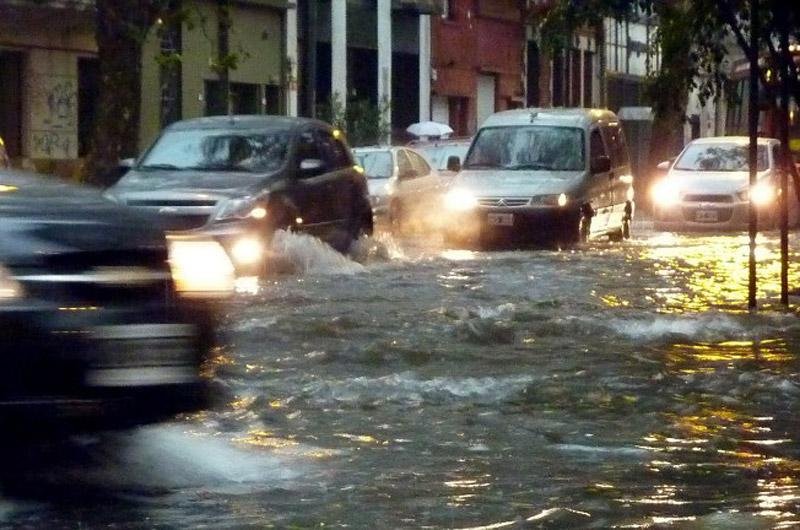 Forte chuva castiga Buenos Aires