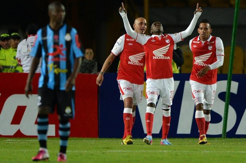 Santa Fe vence com tranquilidade e est&aacute; na semifinal da Libertadores