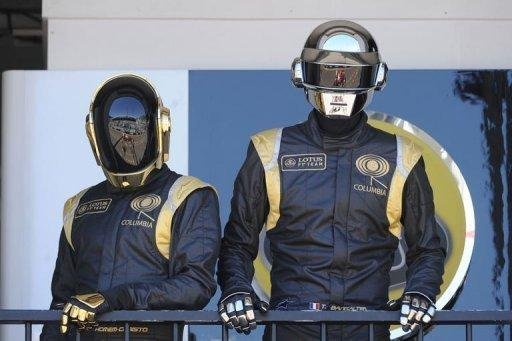 Revista considera desempenho da dupla uma surpresa