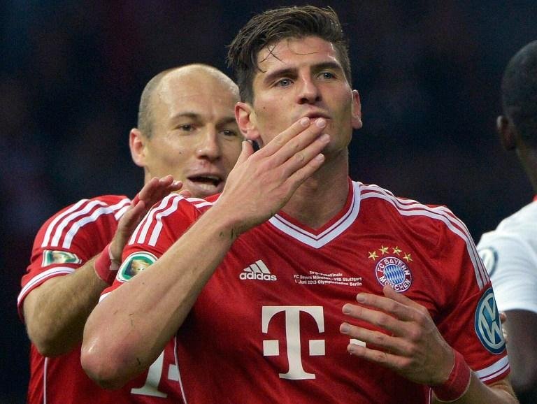 Mario Gomez comemora gol do Bayern