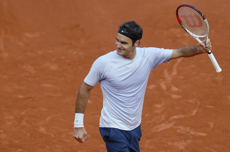 Federer derrotou Simon por 3 sets a 2
