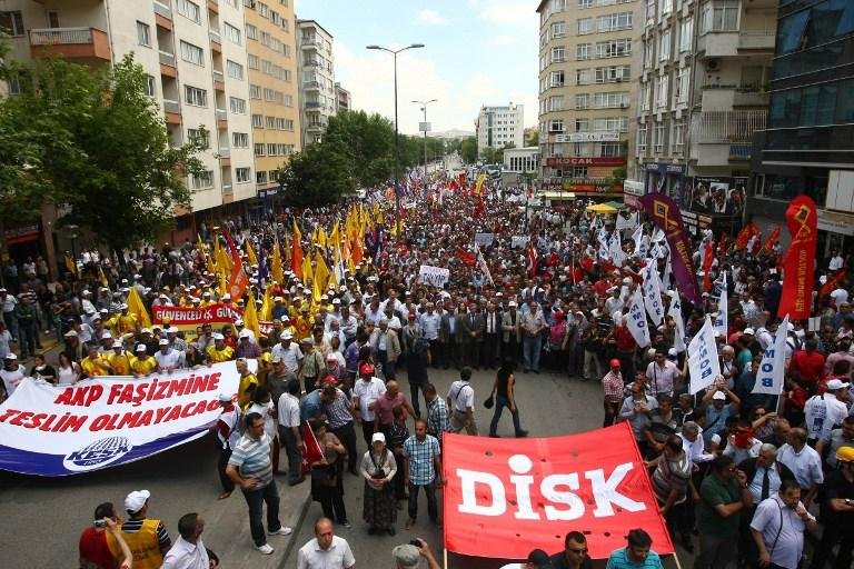 Centrais sindicais convocam dia de paralisa&ccedil;&otilde;es na Turquia