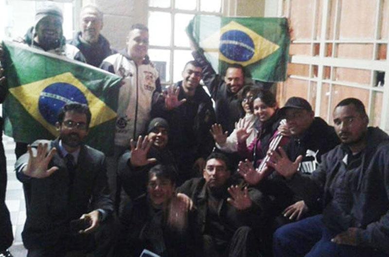 Sete dos 12 corintianos presos s&atilde;o libertados na Bol&iacute;via