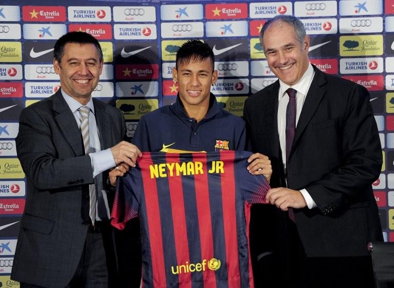 Contrata&ccedil;&atilde;o de Neymar passou pelo aval de Messi, diz jornal 