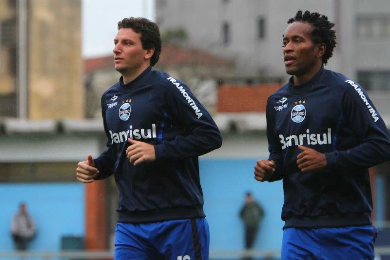 Elano e Z&eacute; Roberto somam mais gols que atacantes do Gr&ecirc;mio  
