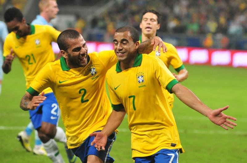 De P&ecirc;nalti, Lucas marcou e encerrou goleada para Sele&ccedil;&atilde;o