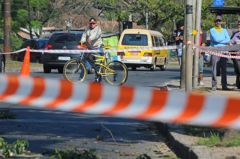 Acidente ocorreu no cruzamento da avenida Icara&iacute; com a rua Dr. Campos Velho