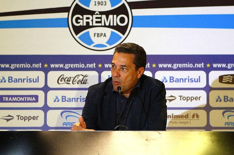 T&eacute;cnico destacou necessidade de o Gr&ecirc;mio ficar no G-4 antes da parada do Brasileir&atilde;o