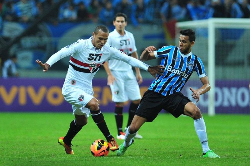 Desgastado no S&atilde;o Paulo, Lu&iacute;s Fabiano admitiu possibilidade de sair durante recesso 