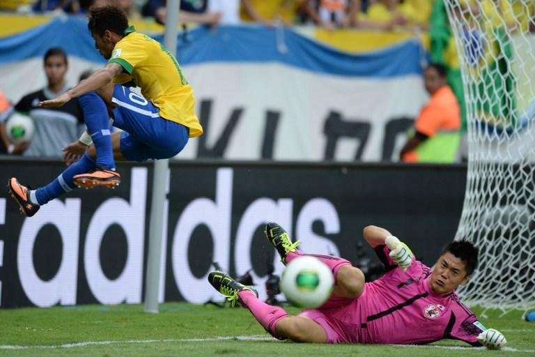 Goleiro Kawashima fez interven&ccedil;&otilde;es importantes, mas n&atilde;o impediu goleada