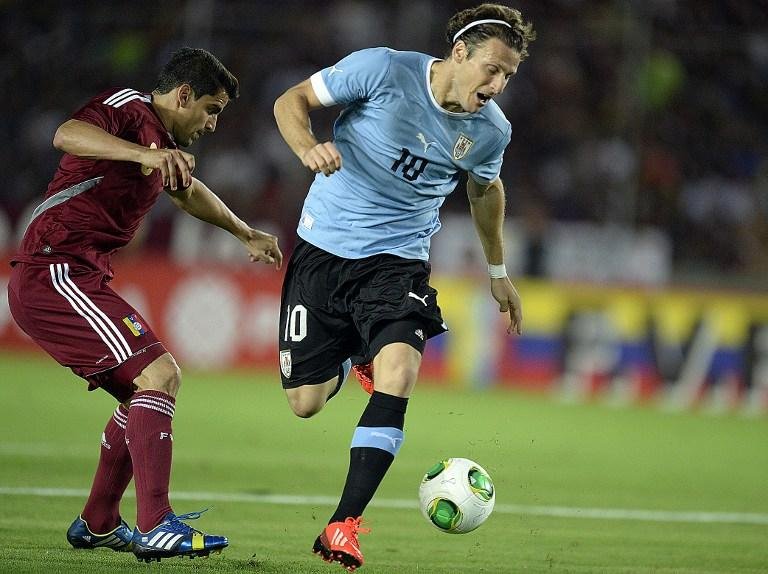 Forl&aacute;n ser&aacute; reserva na estreia do Uruguai contra a Espanha