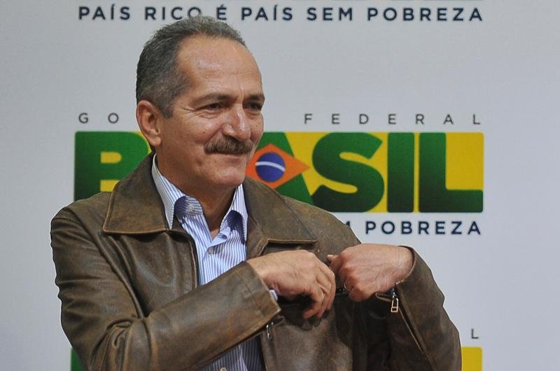 Ministro espera que o resto do mundo veja o Pa&iacute;s como um lugar democr&aacute;tico