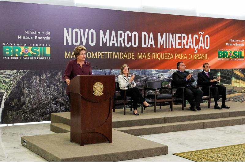 Presidente disse que grandeza das manifesta&ccedil;&otilde;es comprova a energia da democracia brasileira