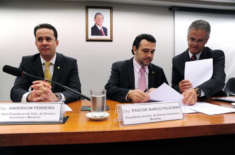 Texto prop&otilde;e a suspens&atilde;o da validade de dois artigos de uma resolu&ccedil;&atilde;o do Conselho Federal de Psicologia