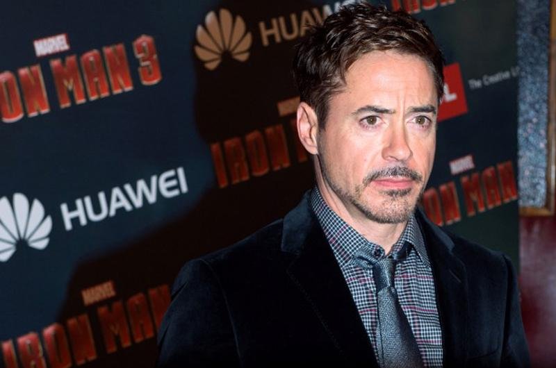 Robert Downey Jr voltar&aacute; a viver Homem de Ferro no cinema