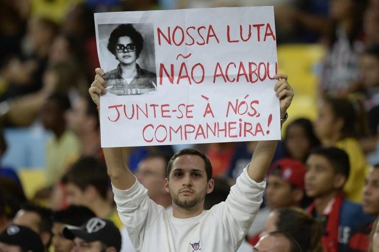 Protesto reune milhares no Rio de Janeiro