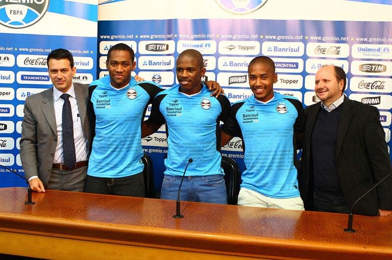 Gr&ecirc;mio presta homenagem a jovens pelas conquistas no Sub-20 