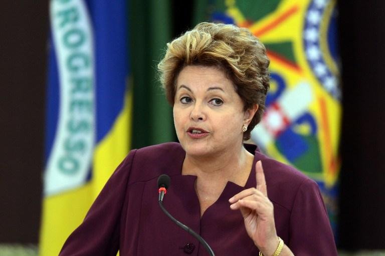 Dilma convoca reuni&atilde;o para buscar sa&iacute;da para crise