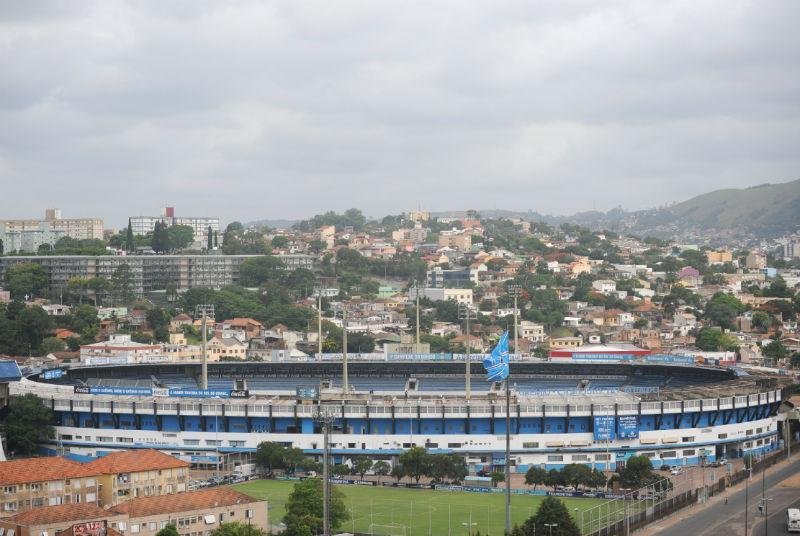 Empresa avisa vizinhos sobre implos&atilde;o do Ol&iacute;mpico
