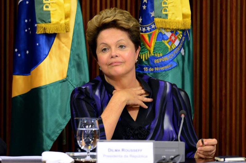 Presidente anunciou cinco pactos em reuni&atilde;o com governadores e prefeitos em Bras&iacute;lia