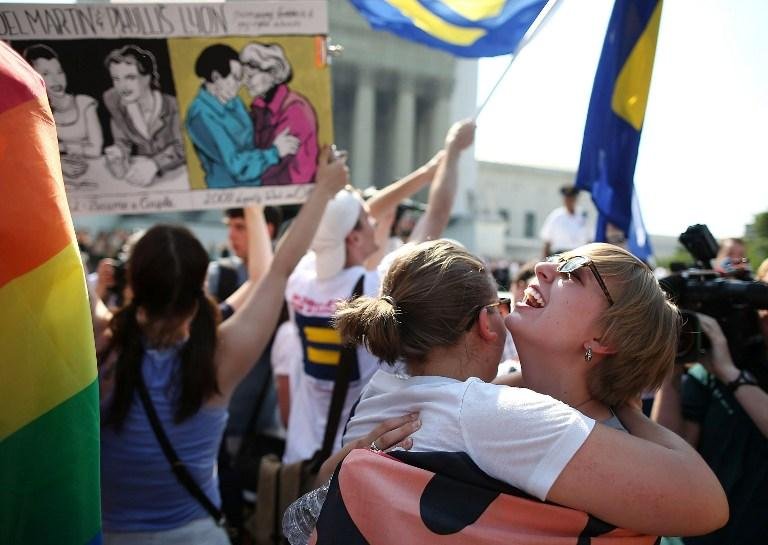 Casas gays comemoram decis&atilde;o da Suprema Corte dos EUA