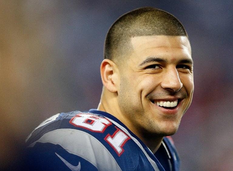 Aaron Hernandez foi dispensado do New England Patriots
