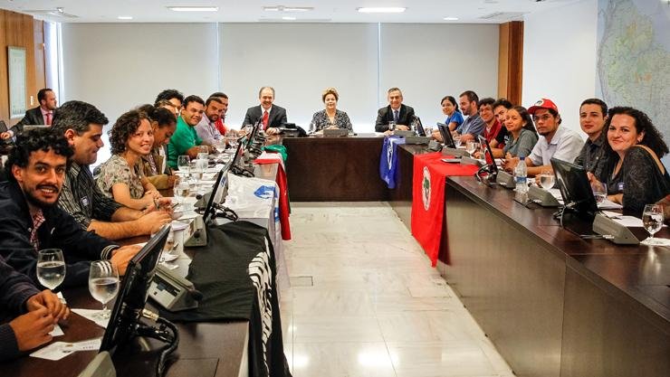 Dilma ouviu l&iacute;deres de movimentos sociais em Bras&iacute;lia