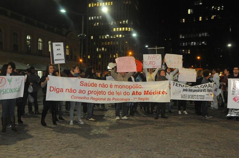 Grupo se reuniu em frente ao Mercado P&uacute;blico