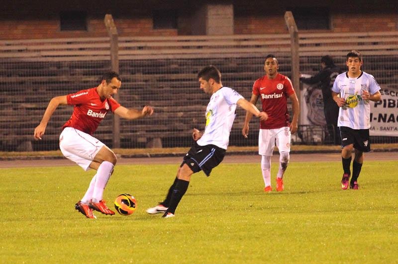 Josimar anotou o primeiro gol do Inter na vit&oacute;ria sobre o Cerro