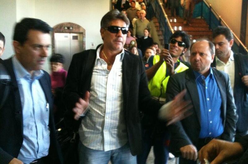 Renato desembarcou em Porto Alegre