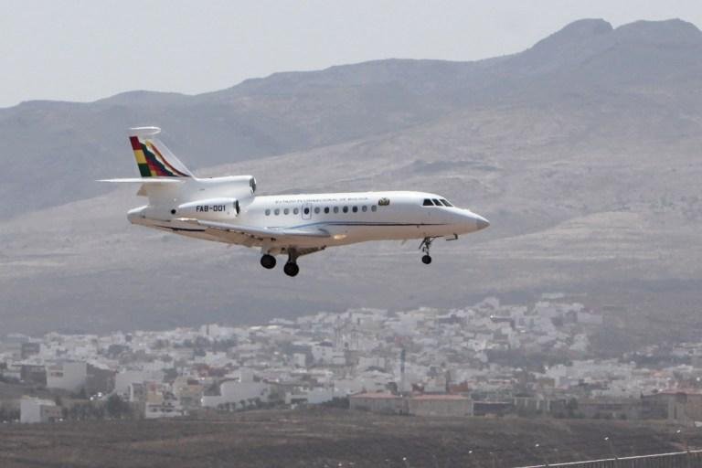 Avi&atilde;o de Morales decolou hoje do aeroporto de Gran Can&aacute;ria