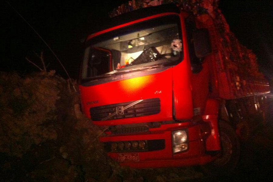 Motorista havia tentado furar bloqueio em Cristal