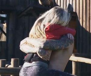 Mateus faz declara&ccedil;&atilde;o a B&aacute;rbara e recebe abra&ccedil;o apaixonado