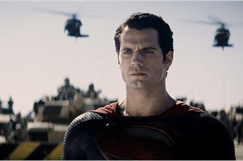 Henry Cavill &eacute; o novo ator a encarnar papel de Clark Kent / Kal-El / Superman.