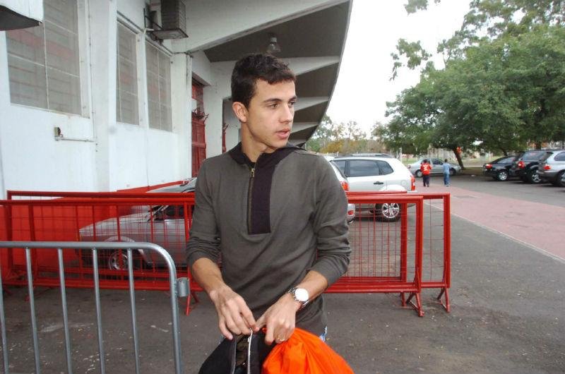 Nilmar retorna ao Catar e leva proposta do Inter ao Al-Rayyan