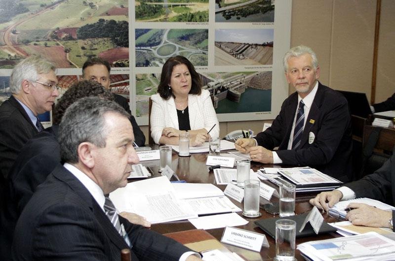Prefeitura de Porto Alegre pede mais R$ 2,3 bilh&otilde;es para o metr&ocirc;