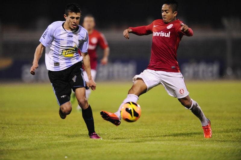 Jorge Henrique deve ser titular contra o Fluminense