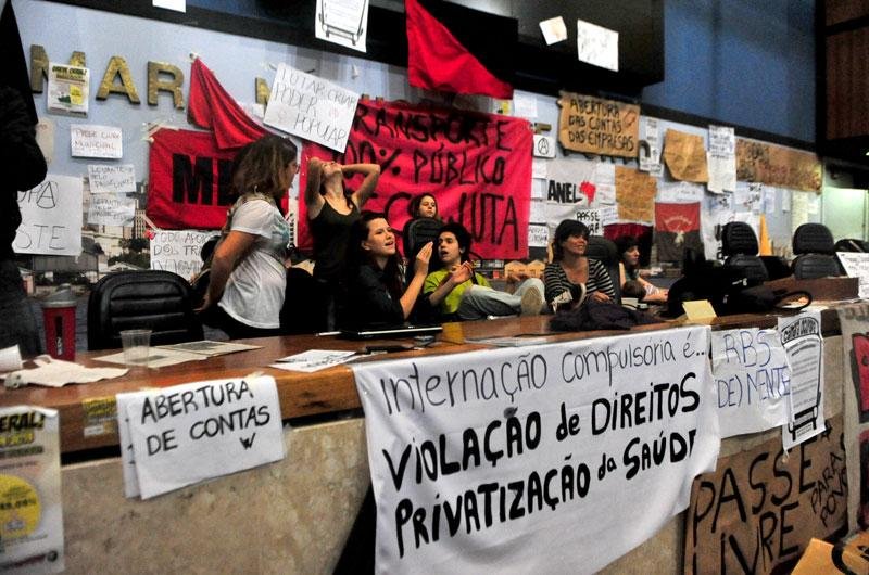 Bloco de Luta seguir&aacute; com ocupa&ccedil;&atilde;o &agrave; C&acirc;mara