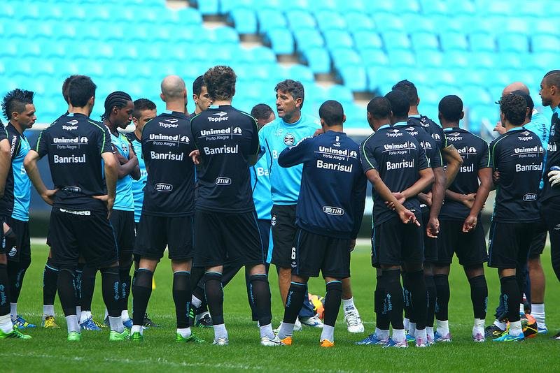 Reinventado por Renato, Gr&ecirc;mio tenta renascer no Brasileir&atilde;o diante do l&iacute;der