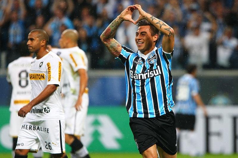 Tricolor bateu time carioca por 2 a 1 no primeiro jogo de Renato na Arena