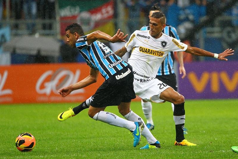 Oswaldo lamenta falhas do Botafogo contra Gr&ecirc;mio 