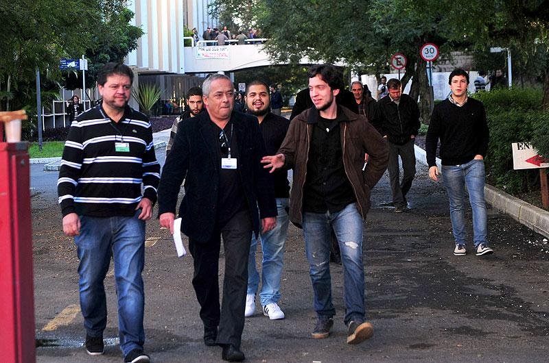 	Justi&ccedil;a suspende reintegra&ccedil;&atilde;o de posse da C&acirc;mara
