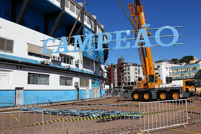 Letreiro Gr&ecirc;mio - Campe&atilde;o do Mundo deve ficar no lado oeste da Arena 