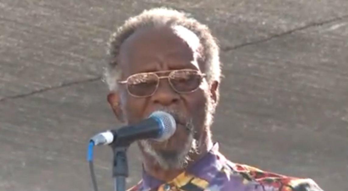  Lester Chambers, de 76 anos, dedicou m&uacute;sica a Trayvon Martin