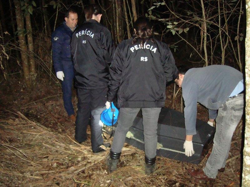 V&iacute;tima estava em um galp&atilde;o &agrave;s margens da ERS 135 e apresentava sinais de estrangulamento 