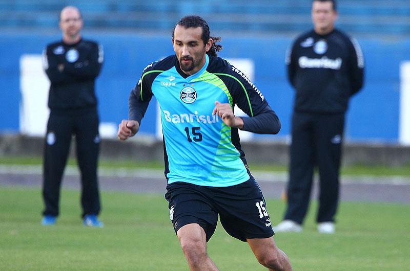 Centroavante garantiu que est&aacute; recuperado para refor&ccedil;ar o Gr&ecirc;mio diante do Crici&uacute;ma